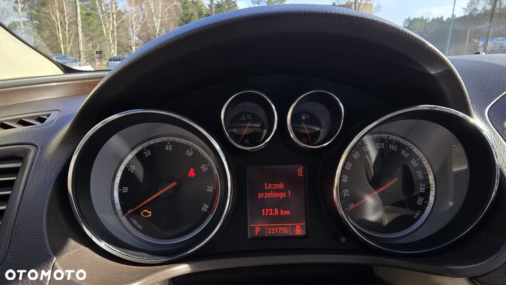 Opel Insignia 2.8 Turbo 4x4 Sport - 11