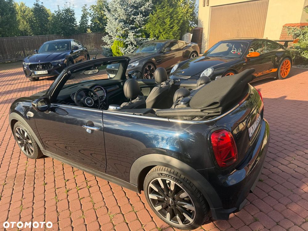 MINI Cooper Anniversary Edition - 16