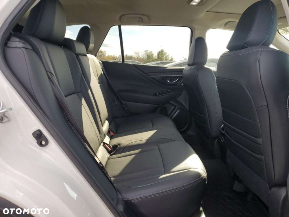 Subaru Outback - 10