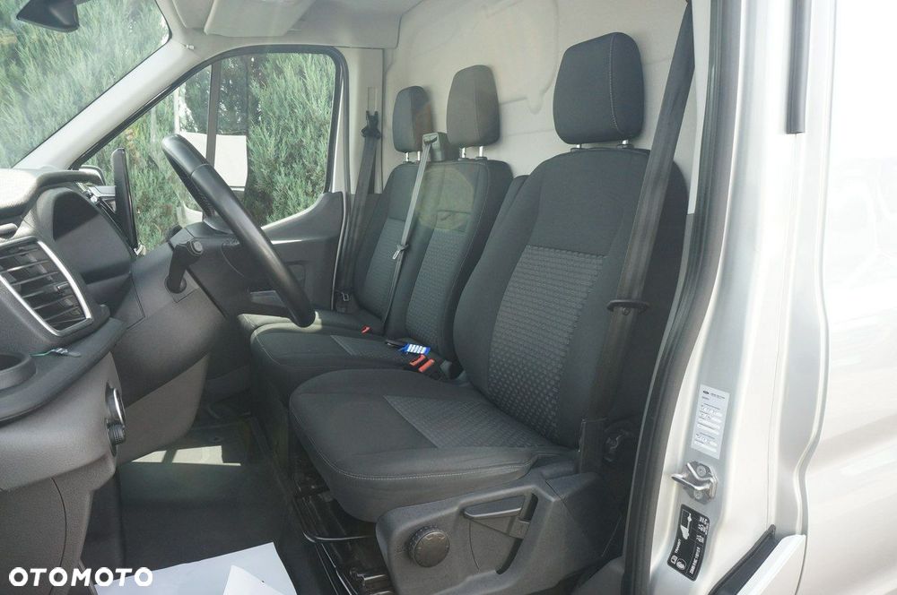 Ford Transit - 12