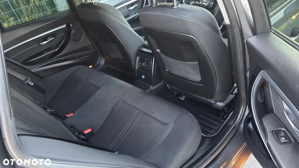 BMW Seria 3 - 25