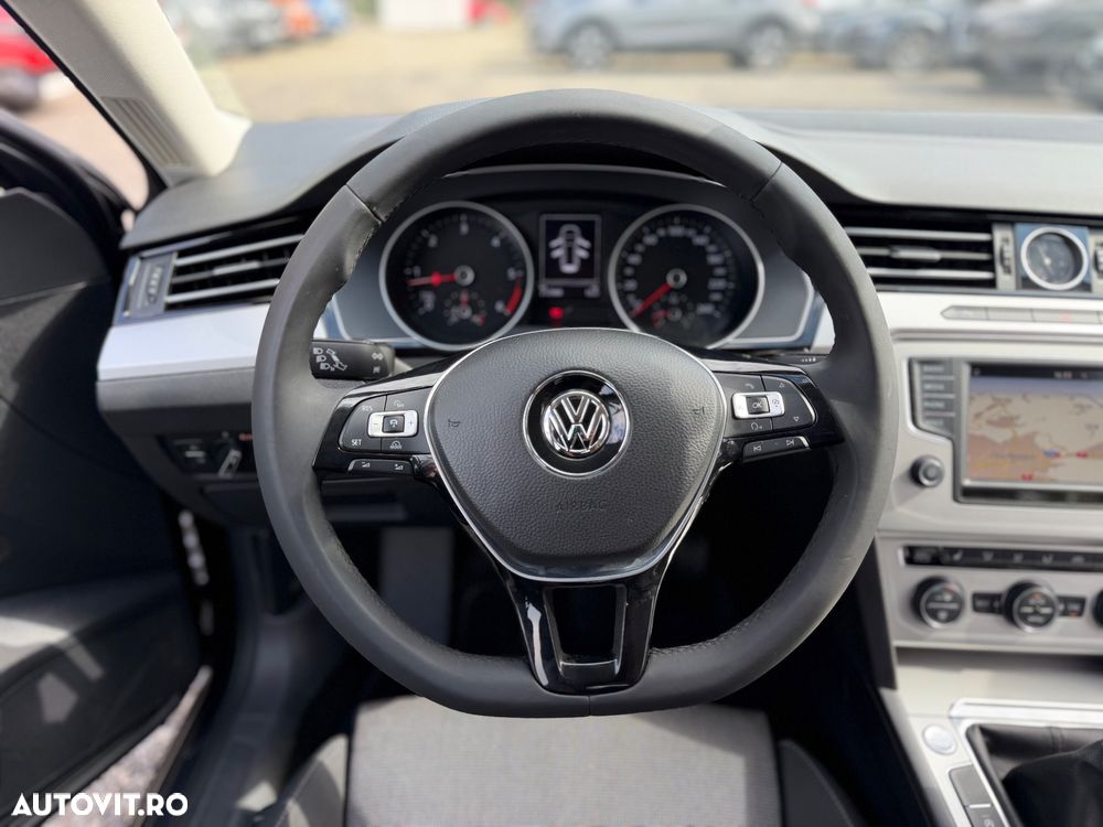 Volkswagen Passat 2.0 TDI SCR BlueMotion Comfortline - 7