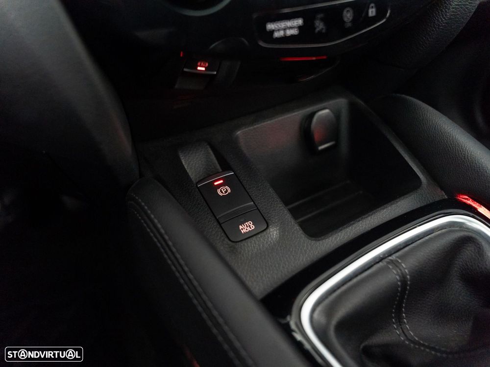 Nissan Qashqai 1.5 dCi N-Connecta - 23