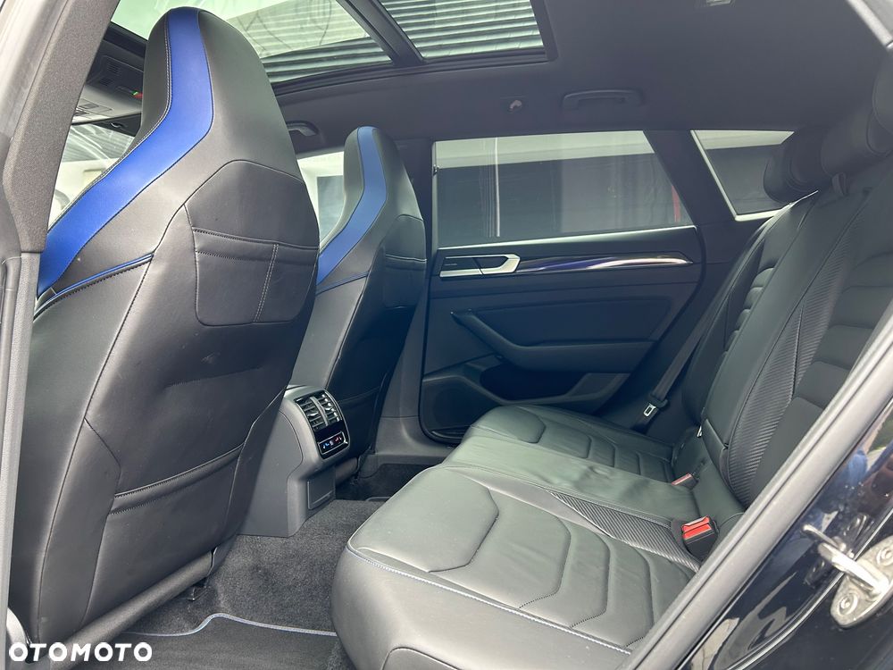 Volkswagen Arteon 2.0 TSI 4Motion R DSG - 19