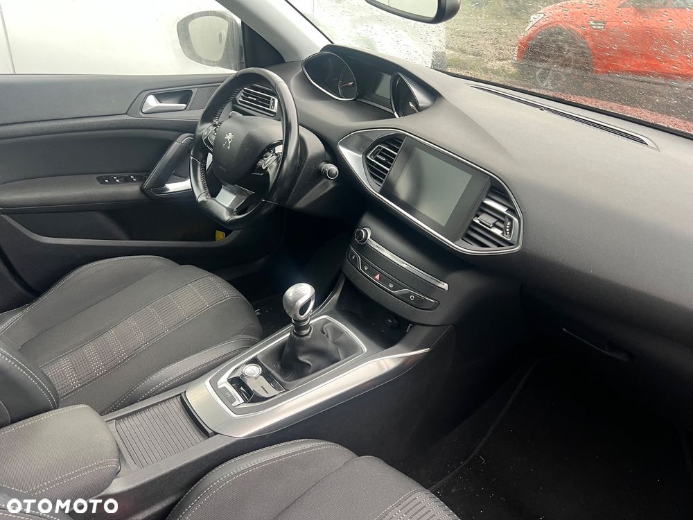 Peugeot 308 - 6