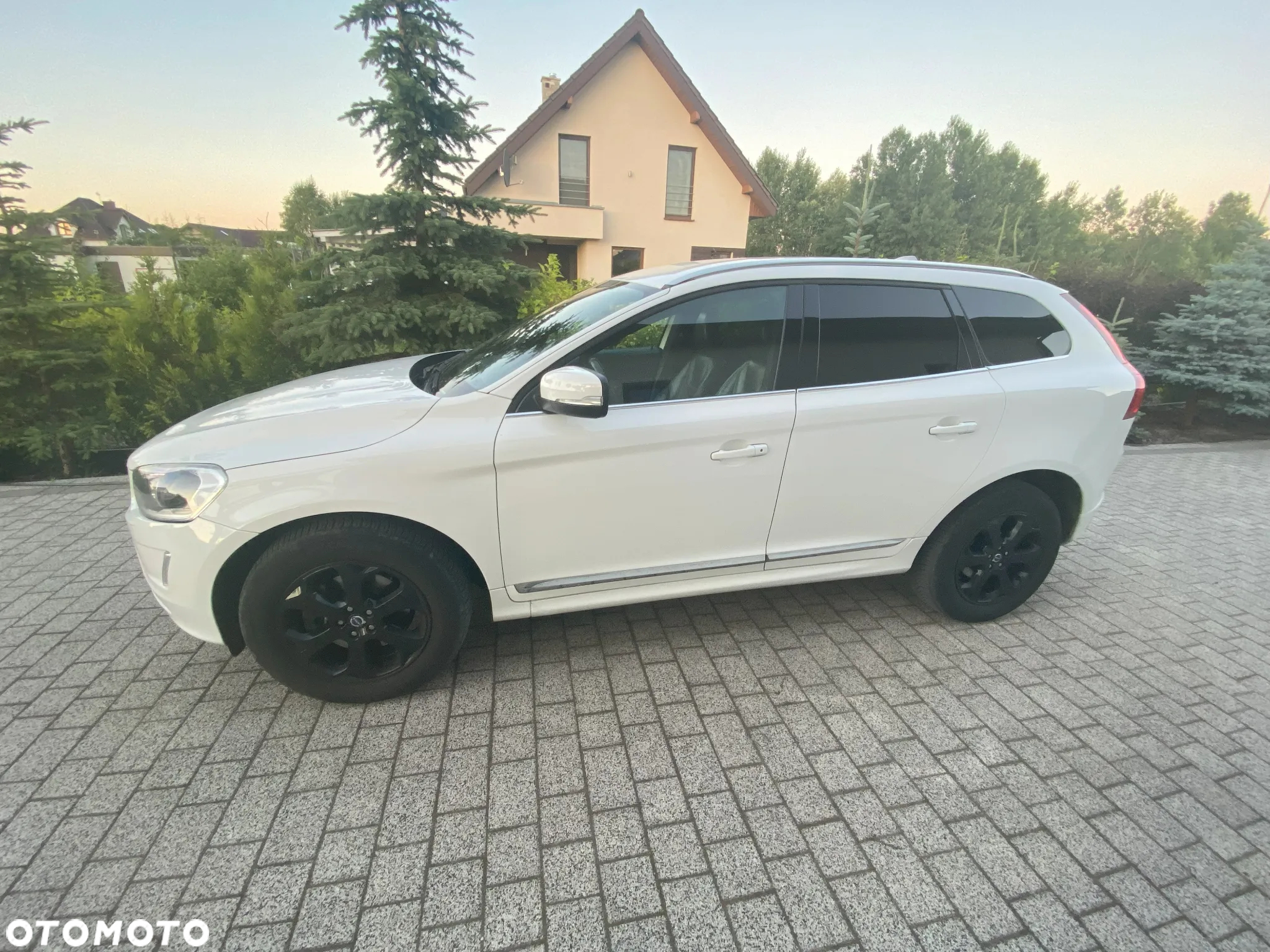 Volvo XC 60 D5 AWD Summum - 2