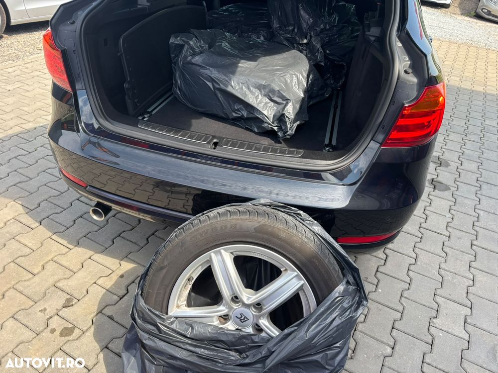 BMW Seria 3 318d Aut. Sport Line - 38