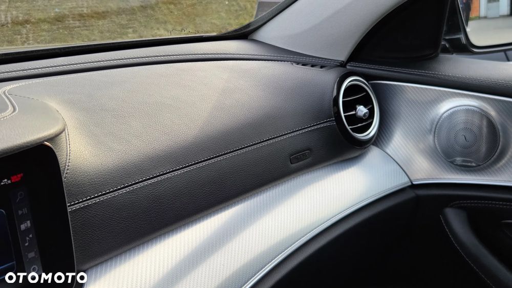 Mercedes-Benz Klasa E 350 d 4Matic 9G-TRONIC - 40