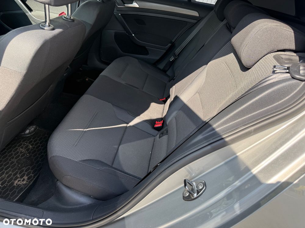 Volkswagen Golf 1.4 TSI BMT Comfortline - 11