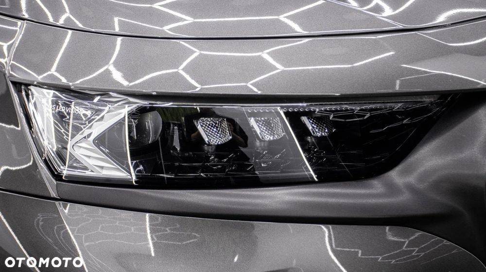 DS Automobiles DS 7 Crossback 1.6 PureTech Performance Line + - 8