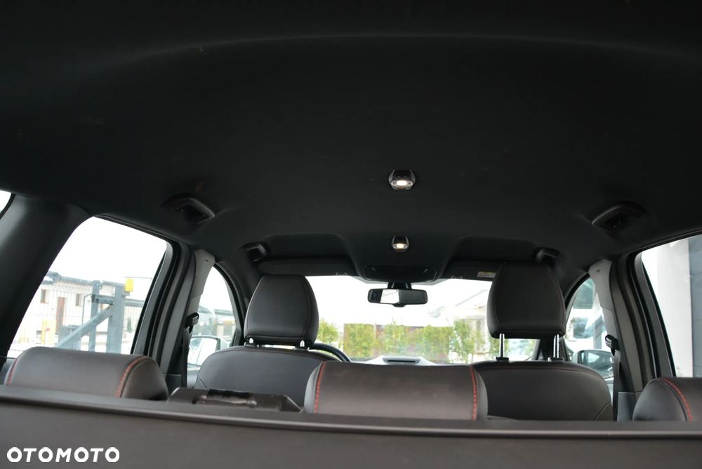 Ford Kuga 2.0 TDCi 4x4 ST-Line - 7