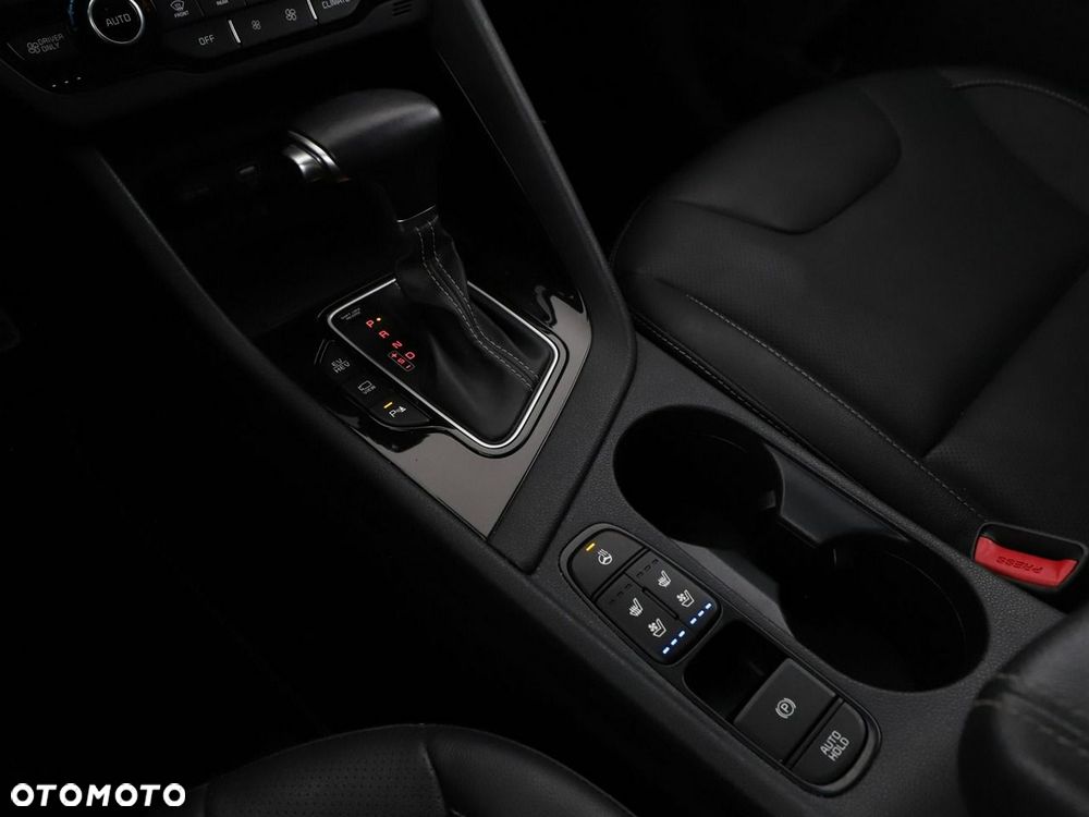Kia Niro 1.6 GDI PHEV 2WD Spirit - 32