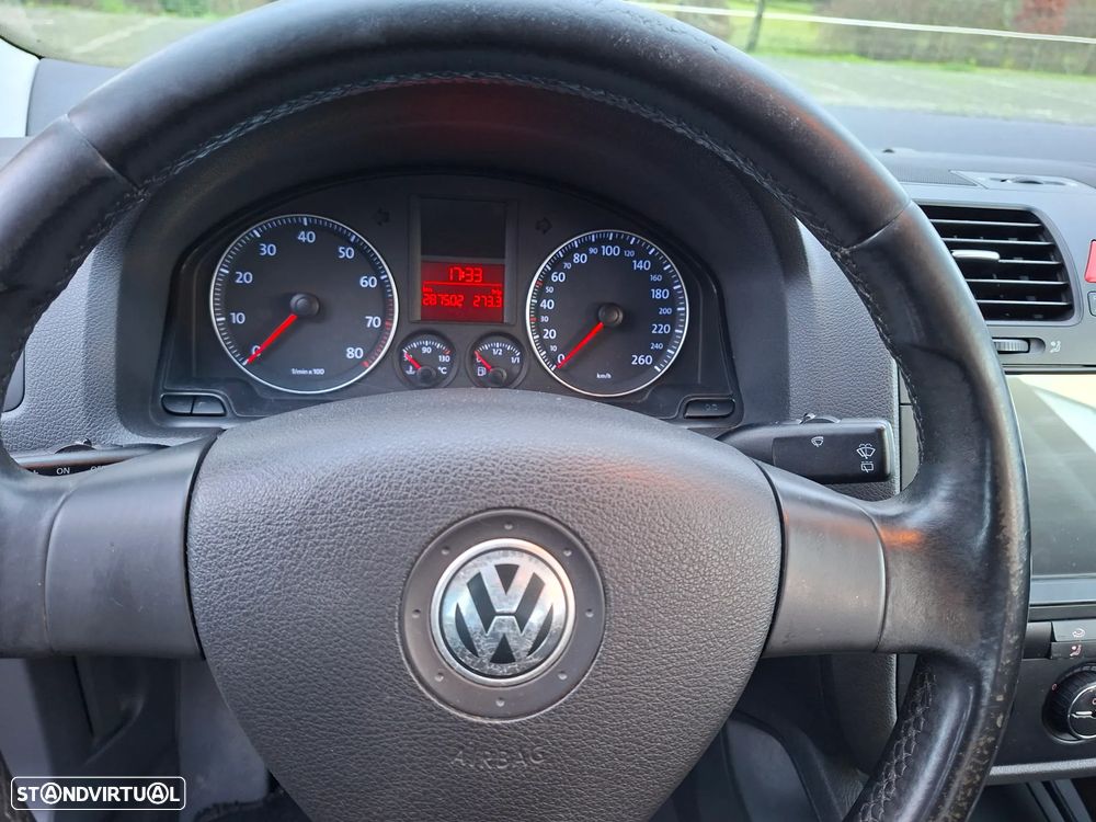 VW Golf 1.6 FSi Confortline - 7