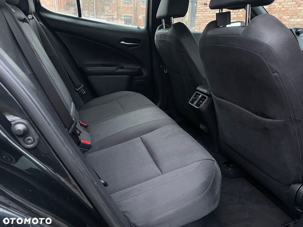 Lexus UX 250h Business Edition - 11