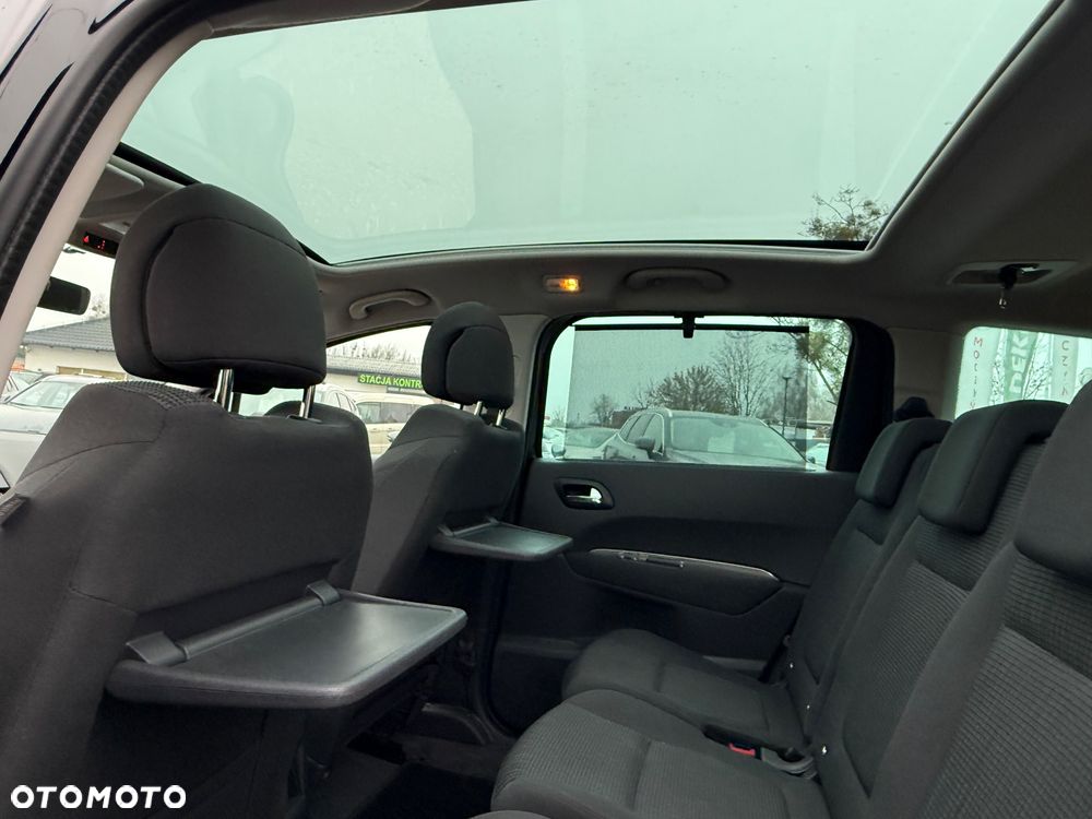 Peugeot 5008 HDI FAP 115 Access - 20