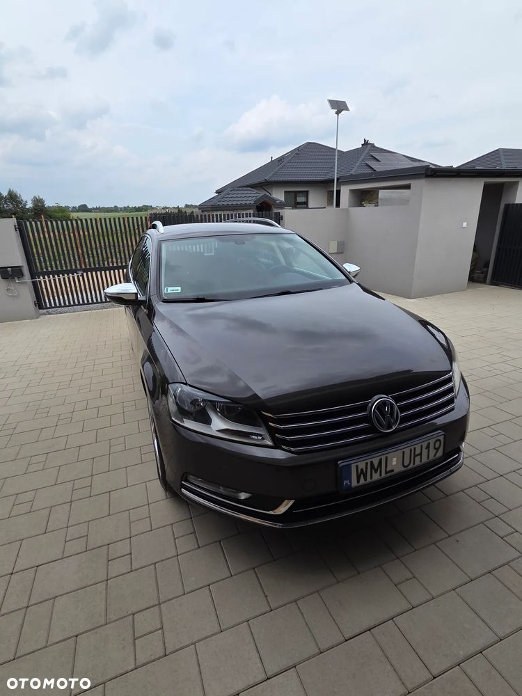 Volkswagen Passat - 8