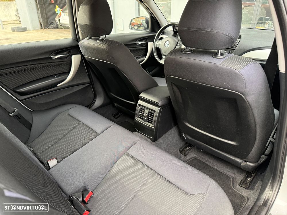 BMW 118 d Sport Line - 16