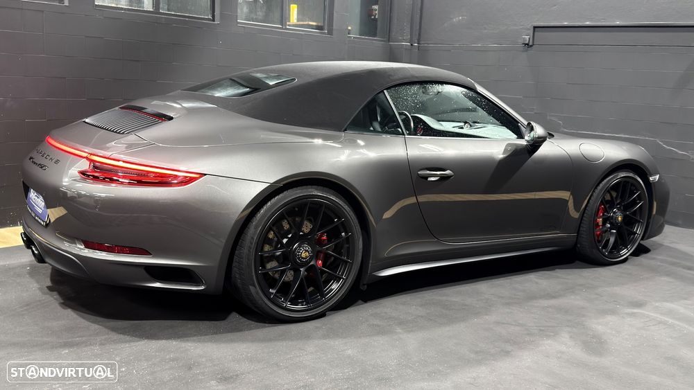 Porsche 911 (991) Carrera 4 GTS PDK - 16