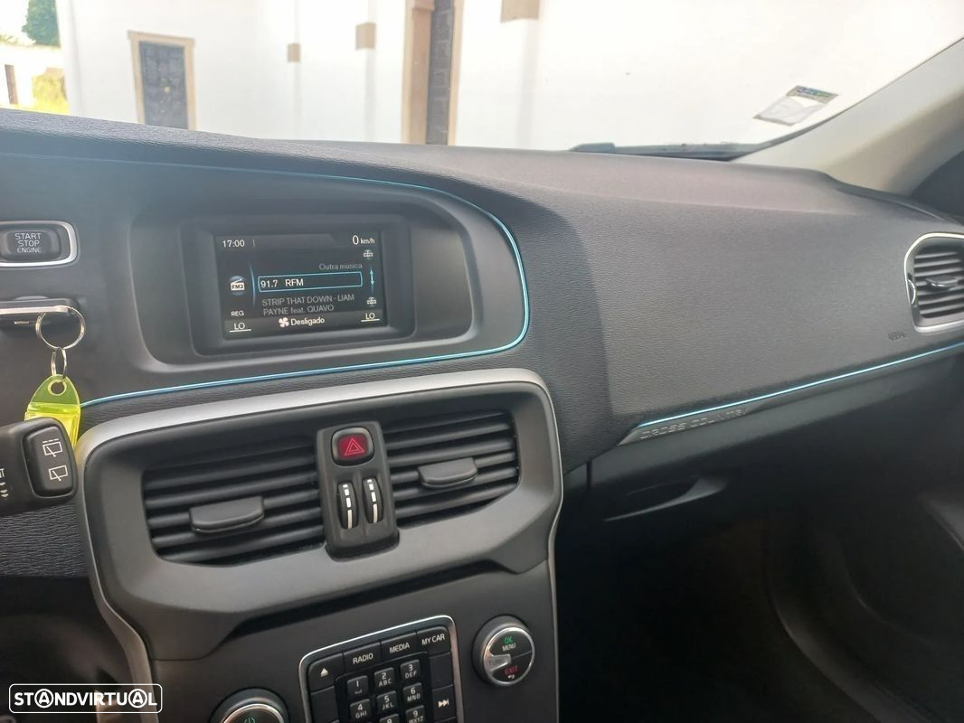 Volvo V40 1.6 D2 Eco Kinetic - 27