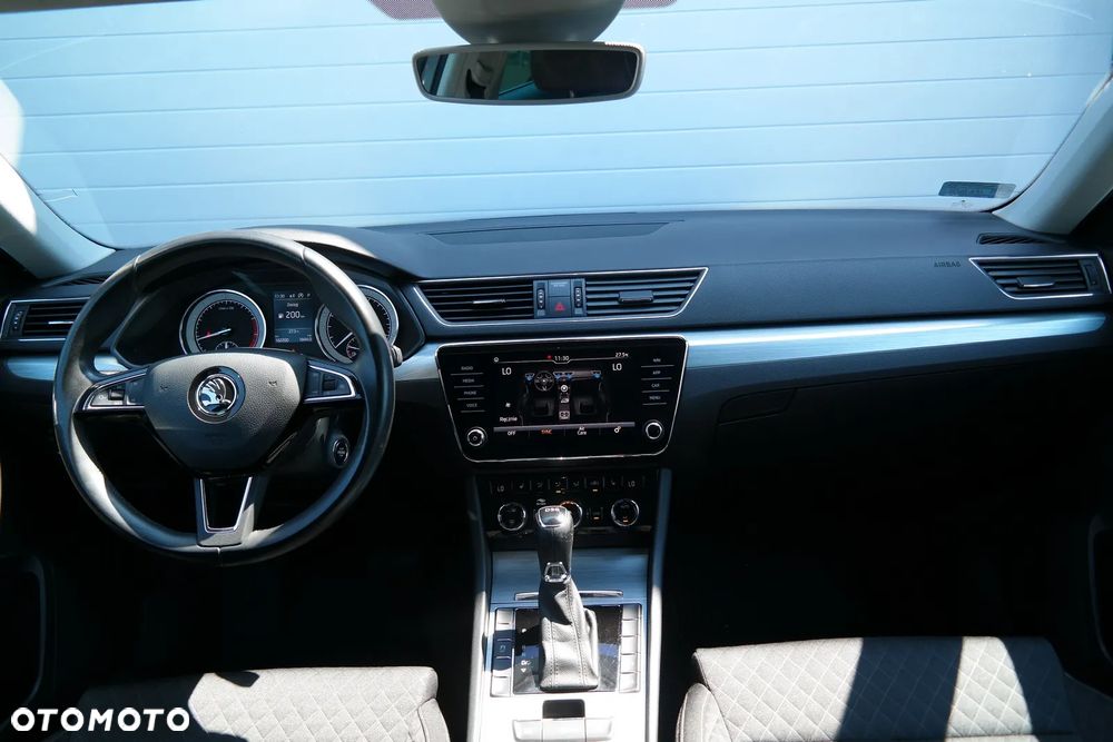 Skoda Superb 2.0 TSI Ambition DSG - 15