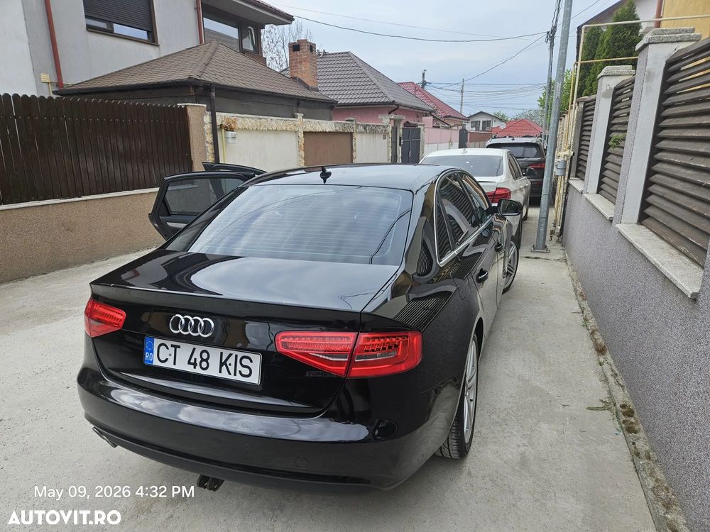 Audi A4 2.0 TDI e DPF S line Sportpaket - 2