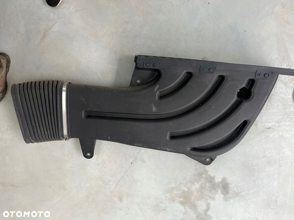 WLOT POWIETRZA KOMIN RENAULT GAMA T RANGE 22028049 - 4