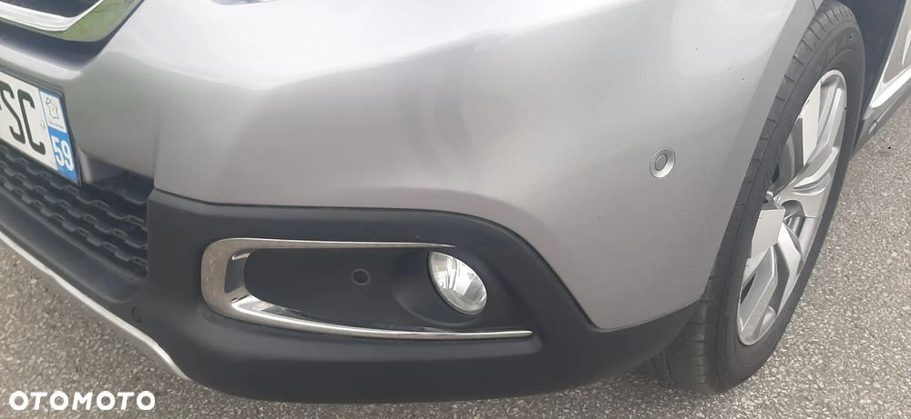 Peugeot 2008 - 8