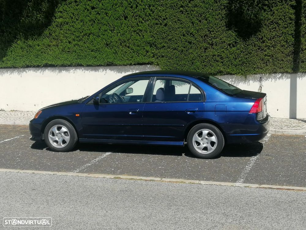 Honda Civic 1.6 ES - 3