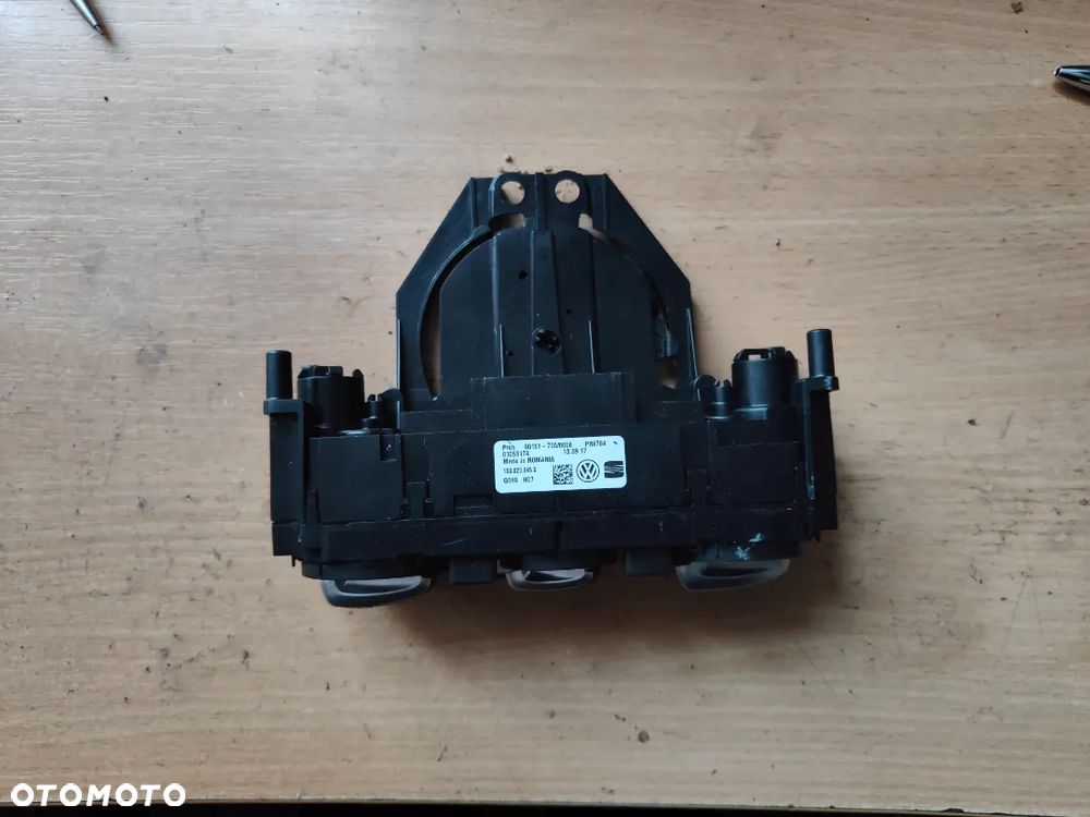 Panel klimatyzacji Seat MII 1S0820045S
