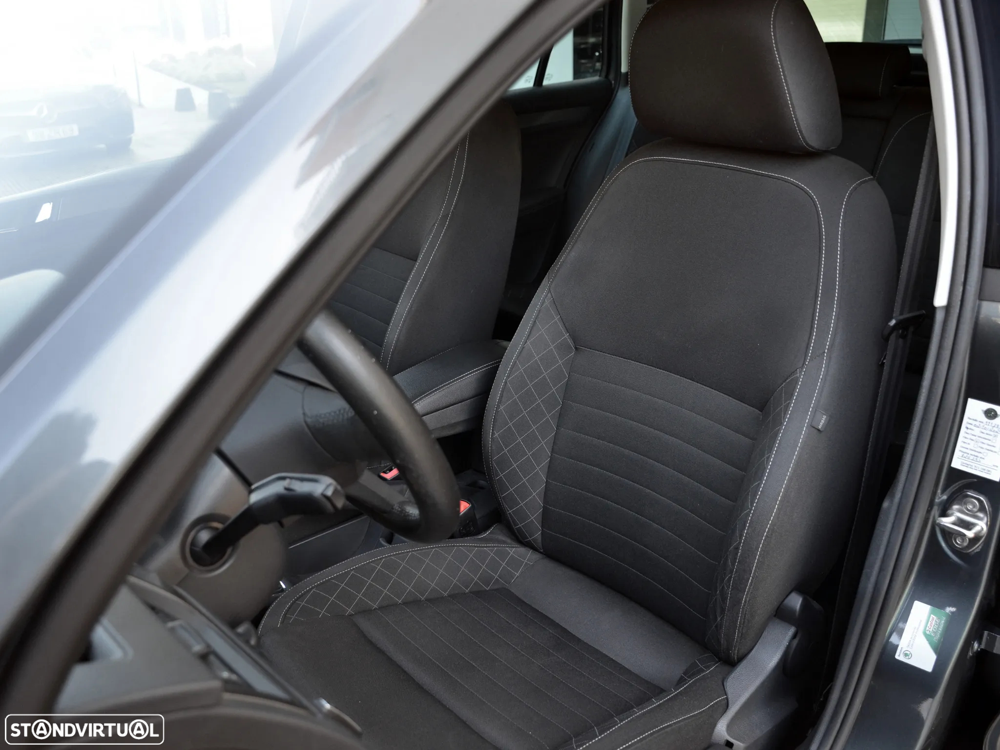 Skoda Rapid Spaceback 1.4 TDi Style - 8