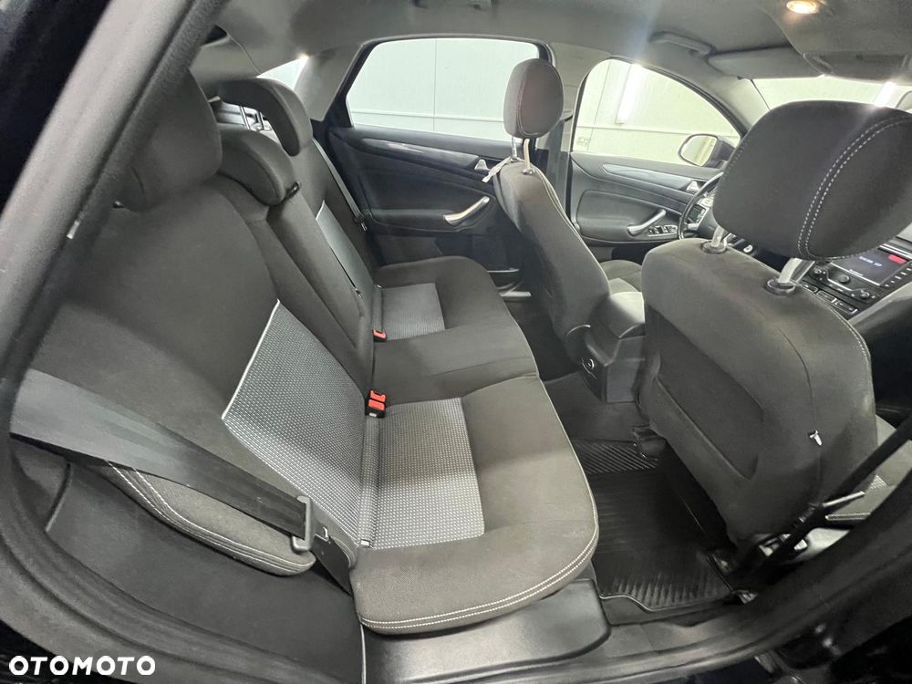 Ford Mondeo - 6