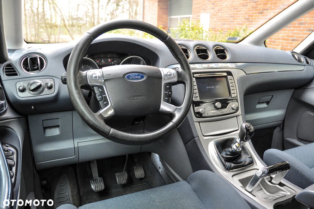 Ford S-Max - 9