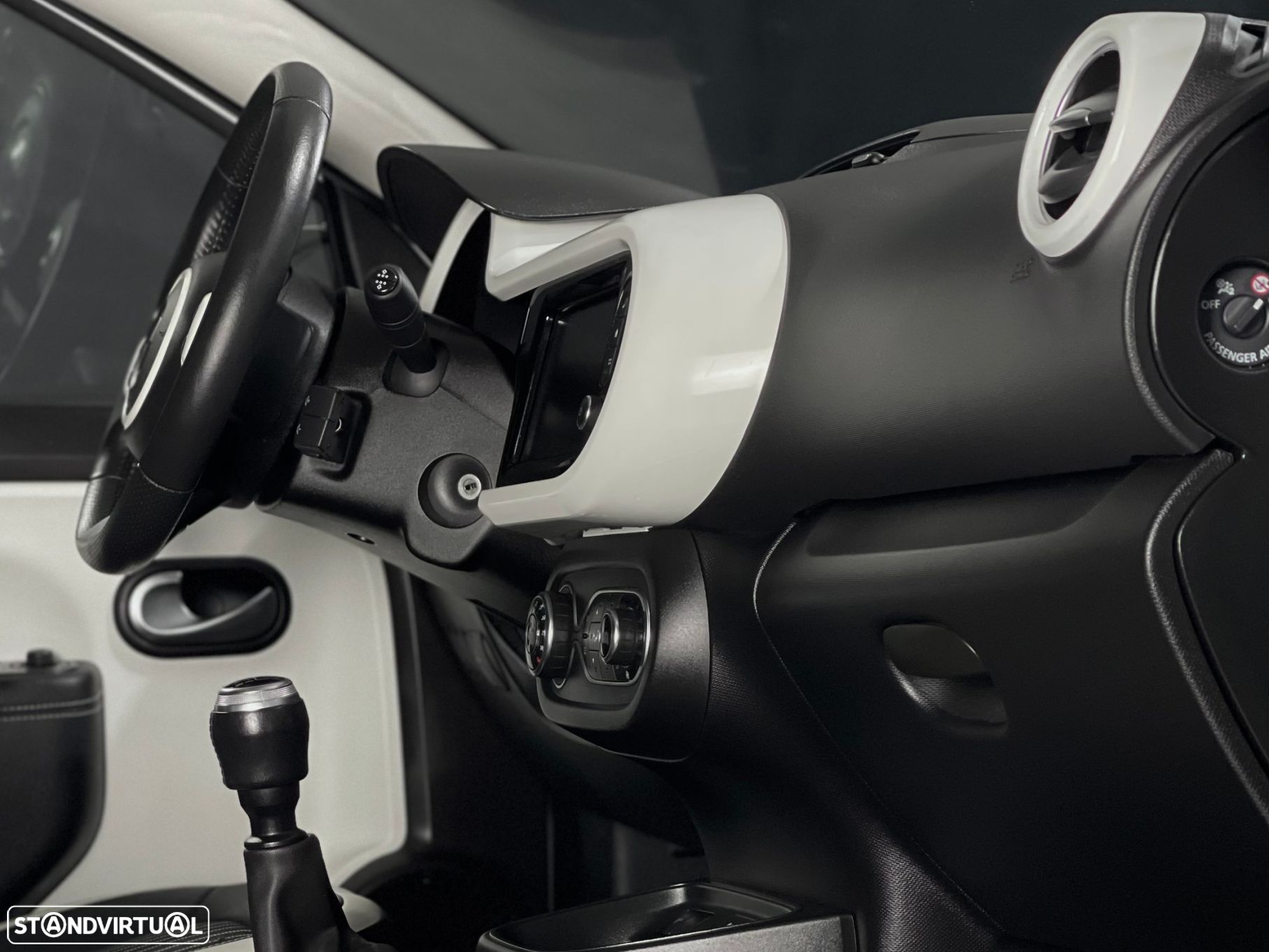 Renault Twingo 1.0 SCe Intens - 9