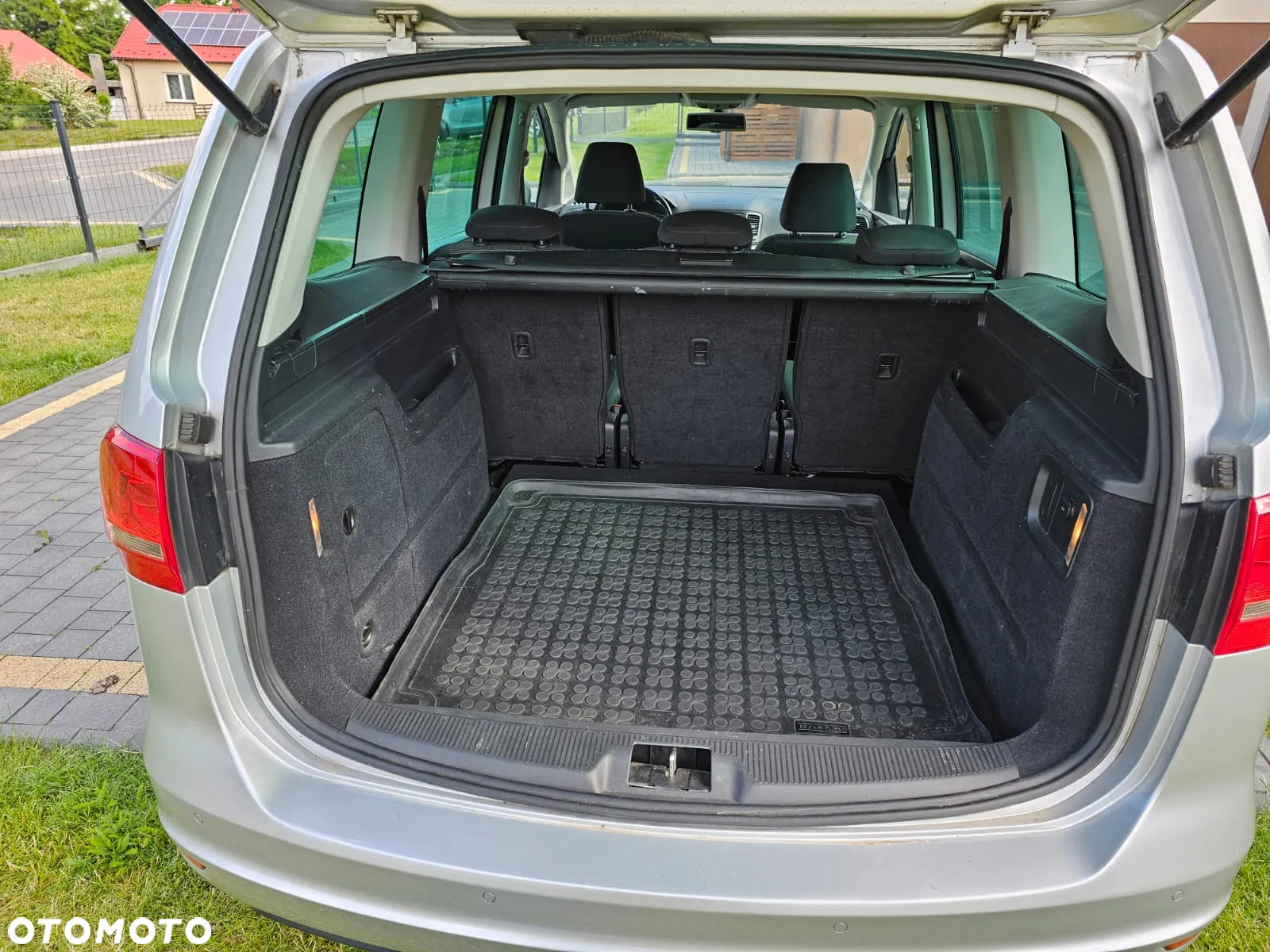 Volkswagen Sharan 2.0 TDI BlueMotion Technology Highline - 11