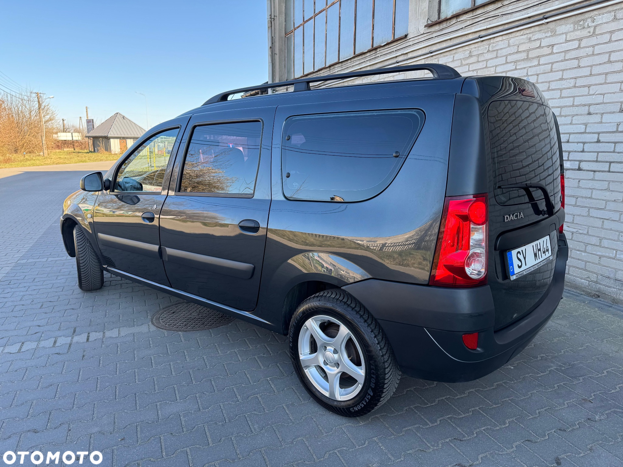 Dacia Logan - 3