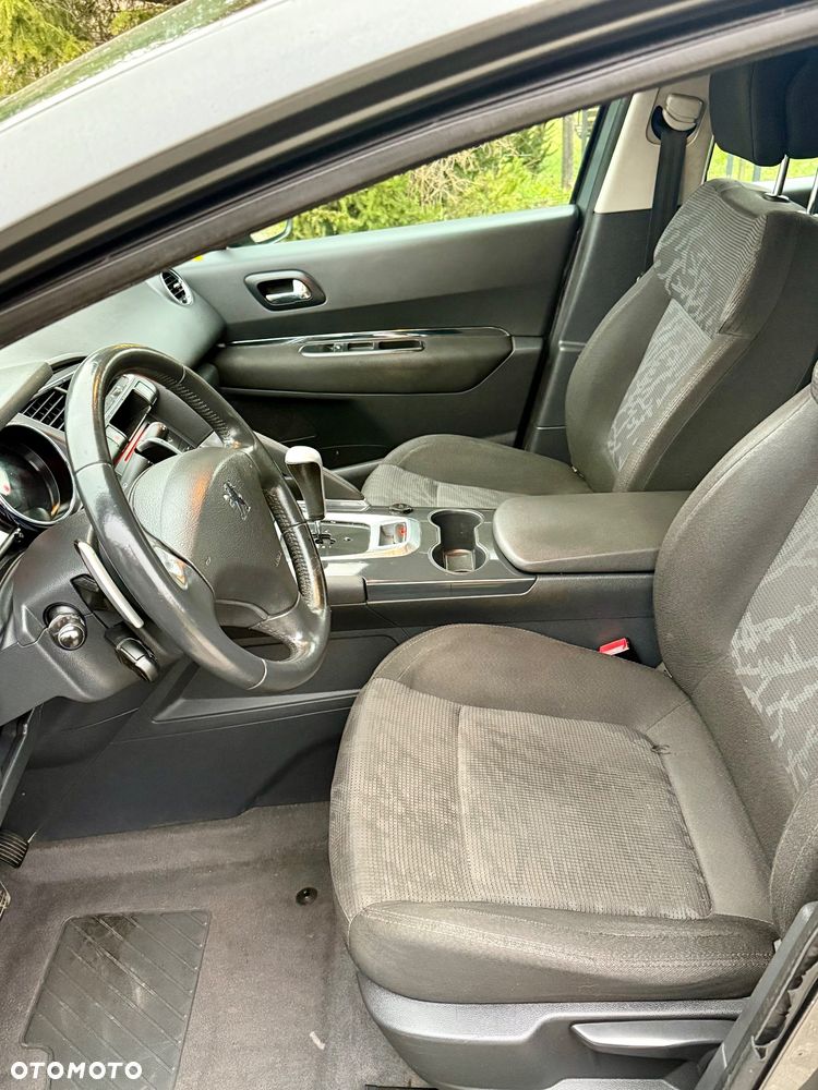 Peugeot 3008 1.6 HDi Premium - 16