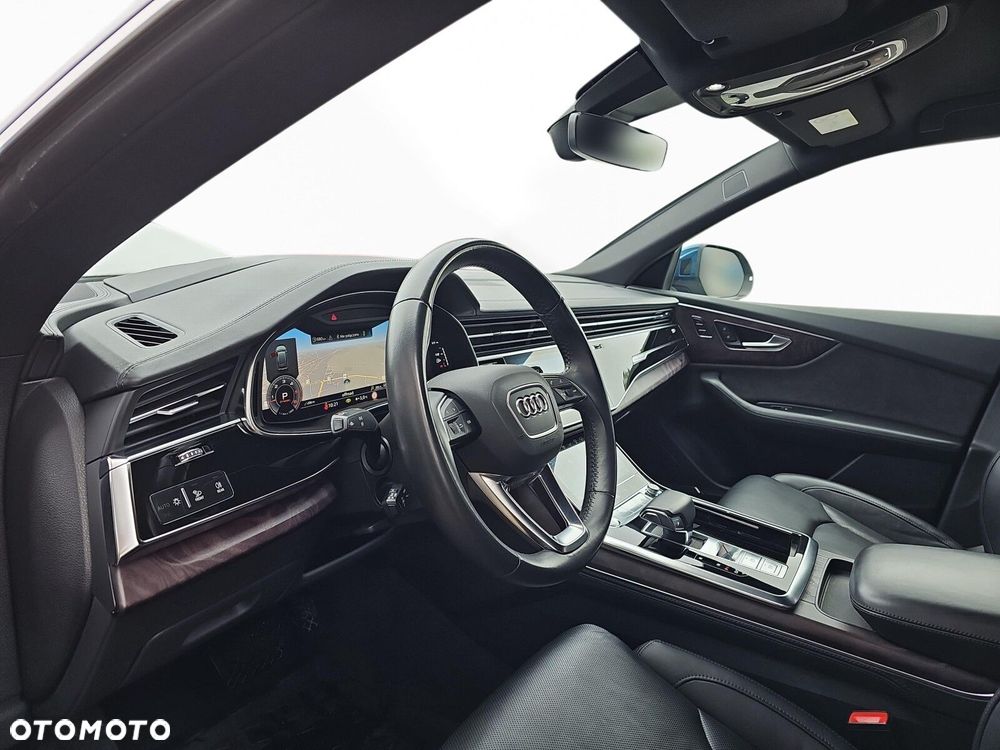 Audi Q8 - 11