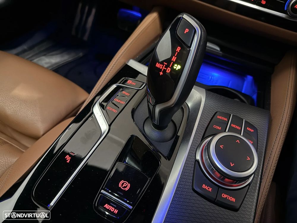 BMW 520 d Pack M Auto - 43