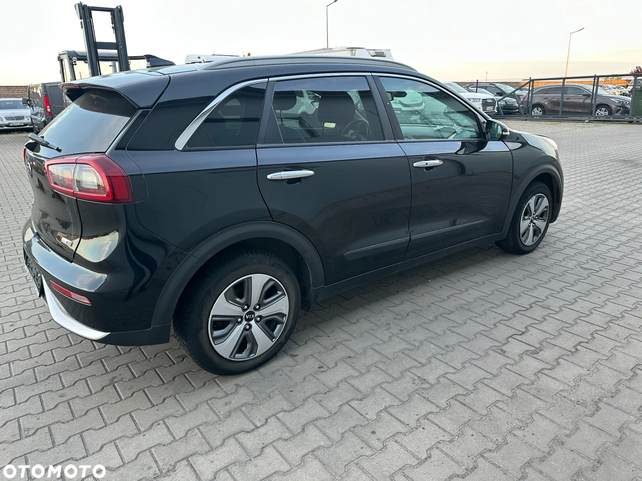Kia Niro 1.6 GDI Hybrid L - 4