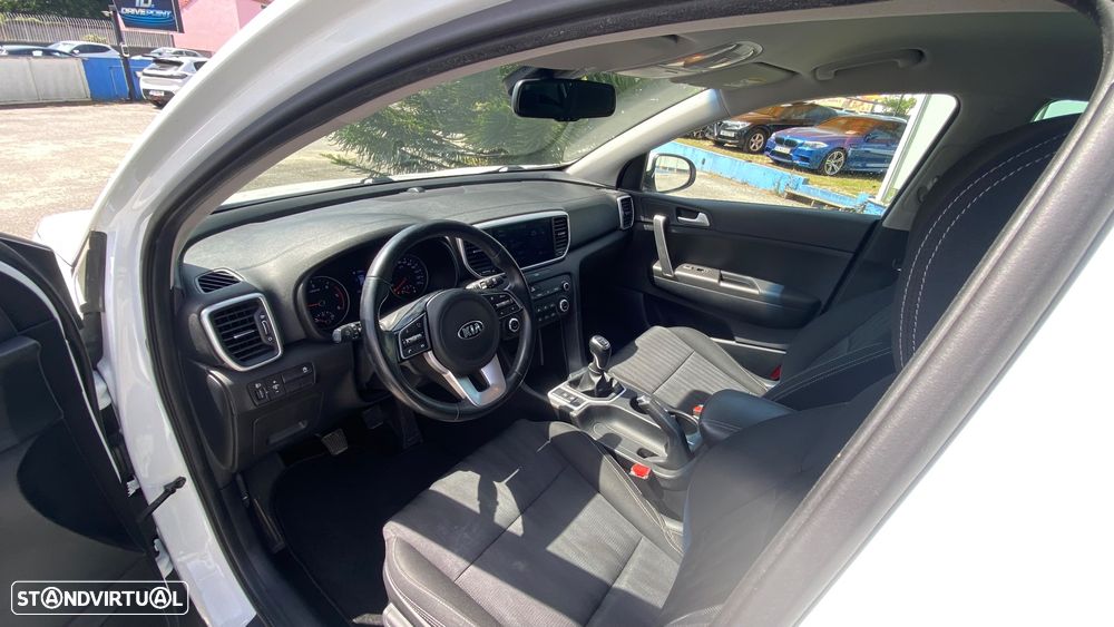 Kia Sportage 1.6 CRDI ISG Urban - 22