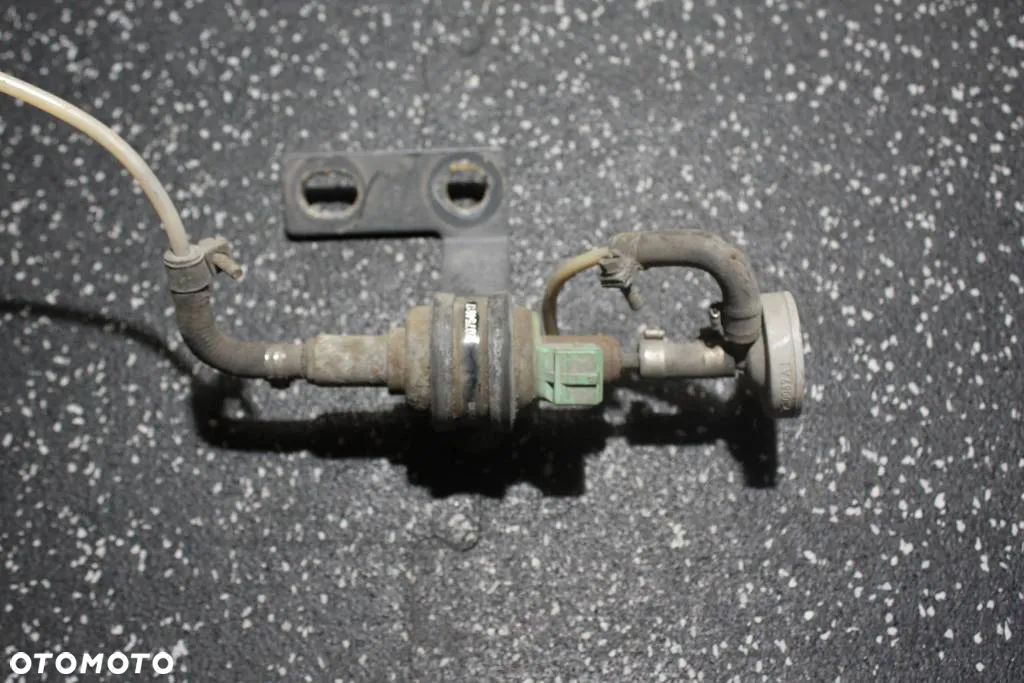 # VOLVO FH12 FH13 FH 12 13 POMPKA OGRZEWANIA POSTOJOWEGO WEBASTO 20754617 - 1