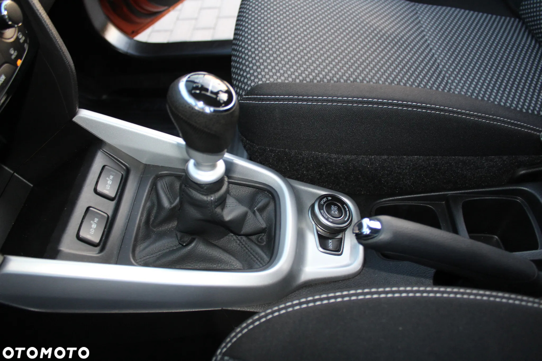Suzuki Vitara 1.6 DDiS (4x4) Allgrip Comfort+ - 25