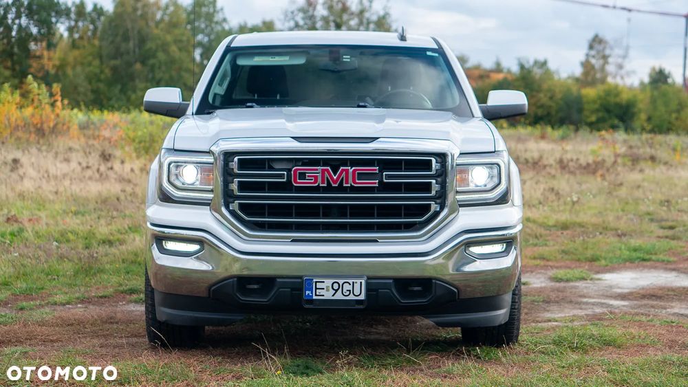 GMC Sierra - 36