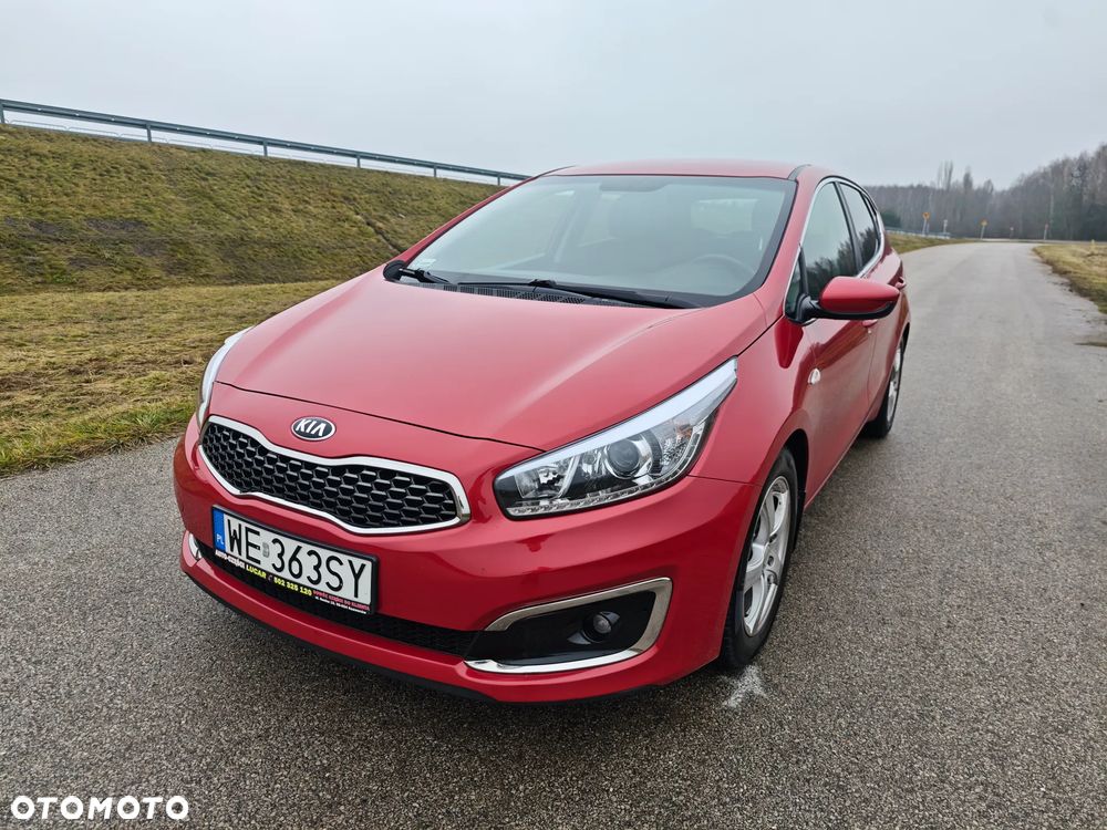 Kia Ceed 1.6 GDI L - 1