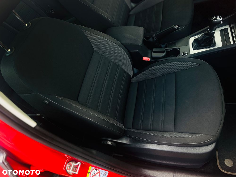 Skoda Octavia Combi 1.6 TDI DSG Premium Edition - 33