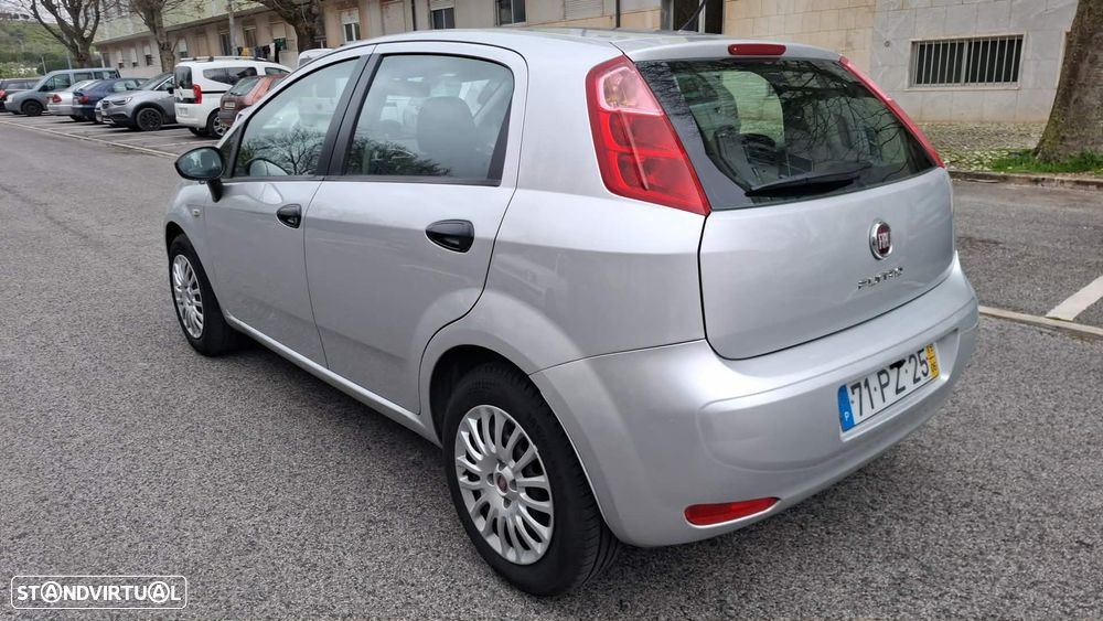 Fiat Punto 1.2 Lounge S&S - 7