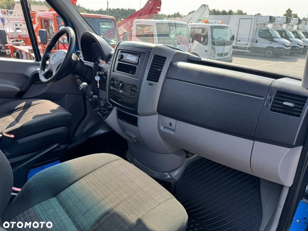 Mercedes-Benz Sprinter - 34