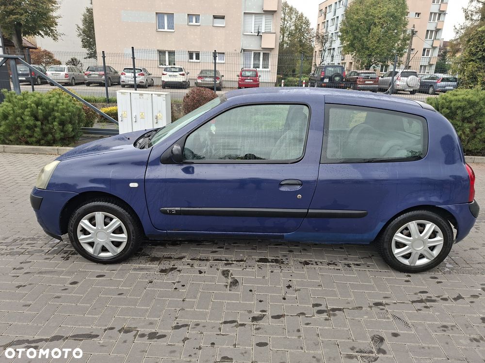 Renault Clio 2002 photo 2
