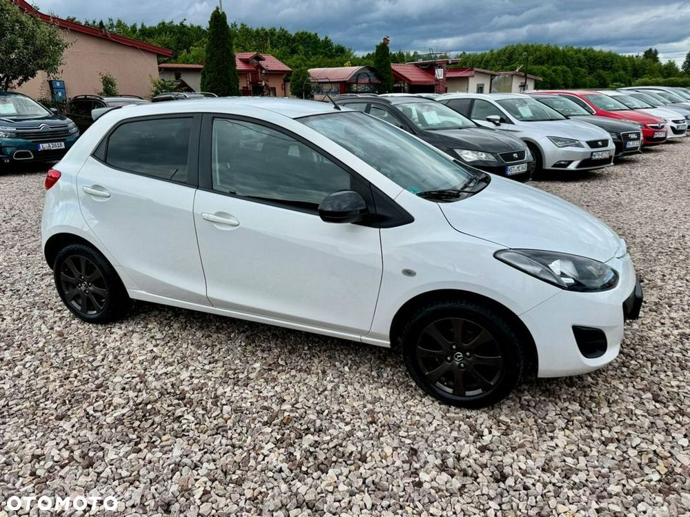 Mazda 2 - 15