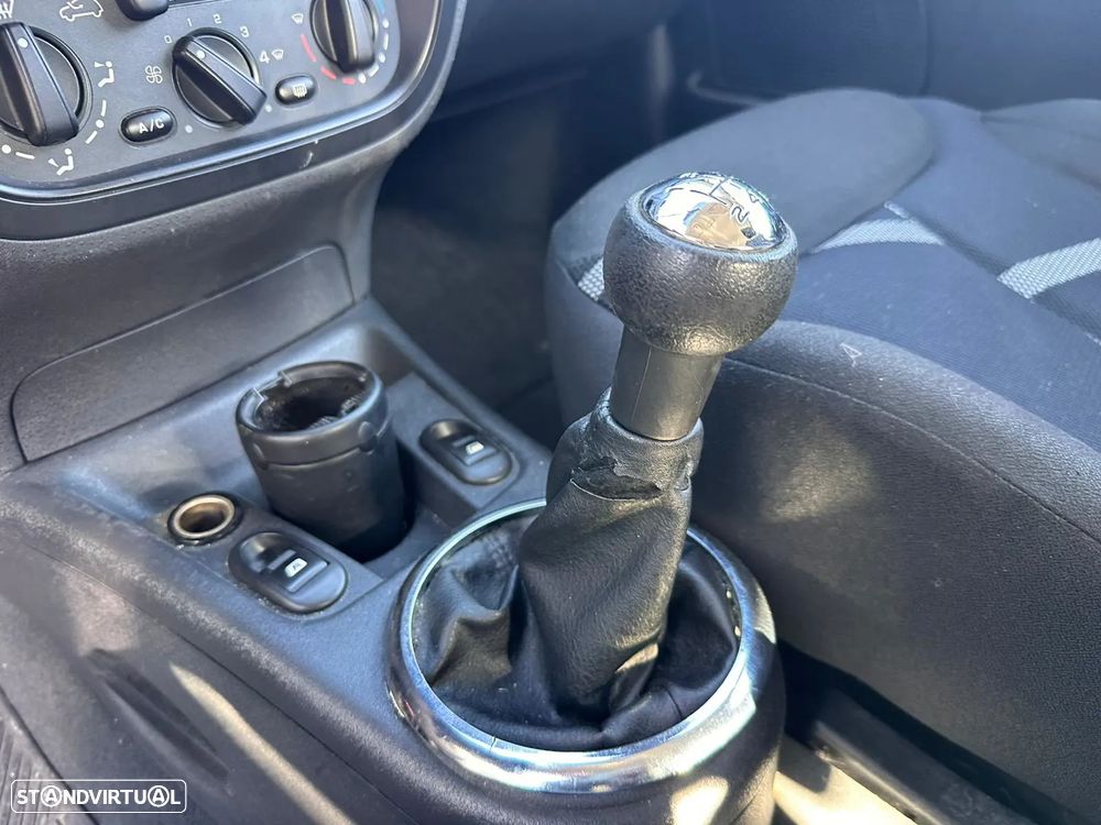 CITROЁN C2 Hatchback (JM) 1.1 Gasolina 60 cv  44 kW 2003 - 2012 HFX (TU1A) para peças - 6